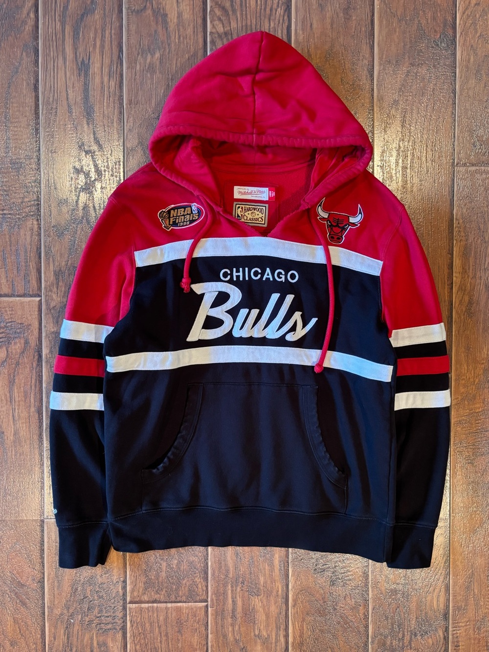 Vintage Y2K Chicago Bulls Championship Hoodie Mitchell & Ness
